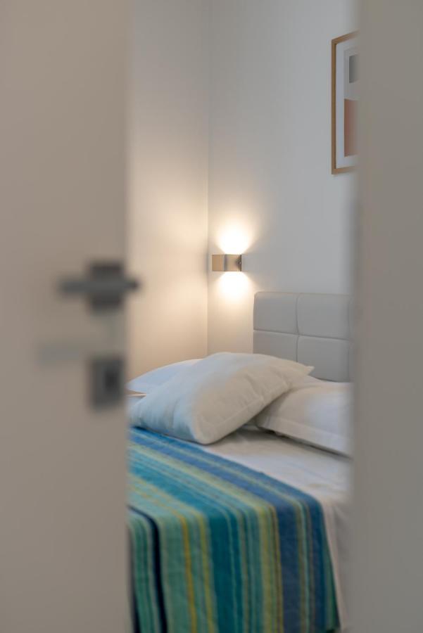Apartman Lotos Apartman Trogir Kültér fotó